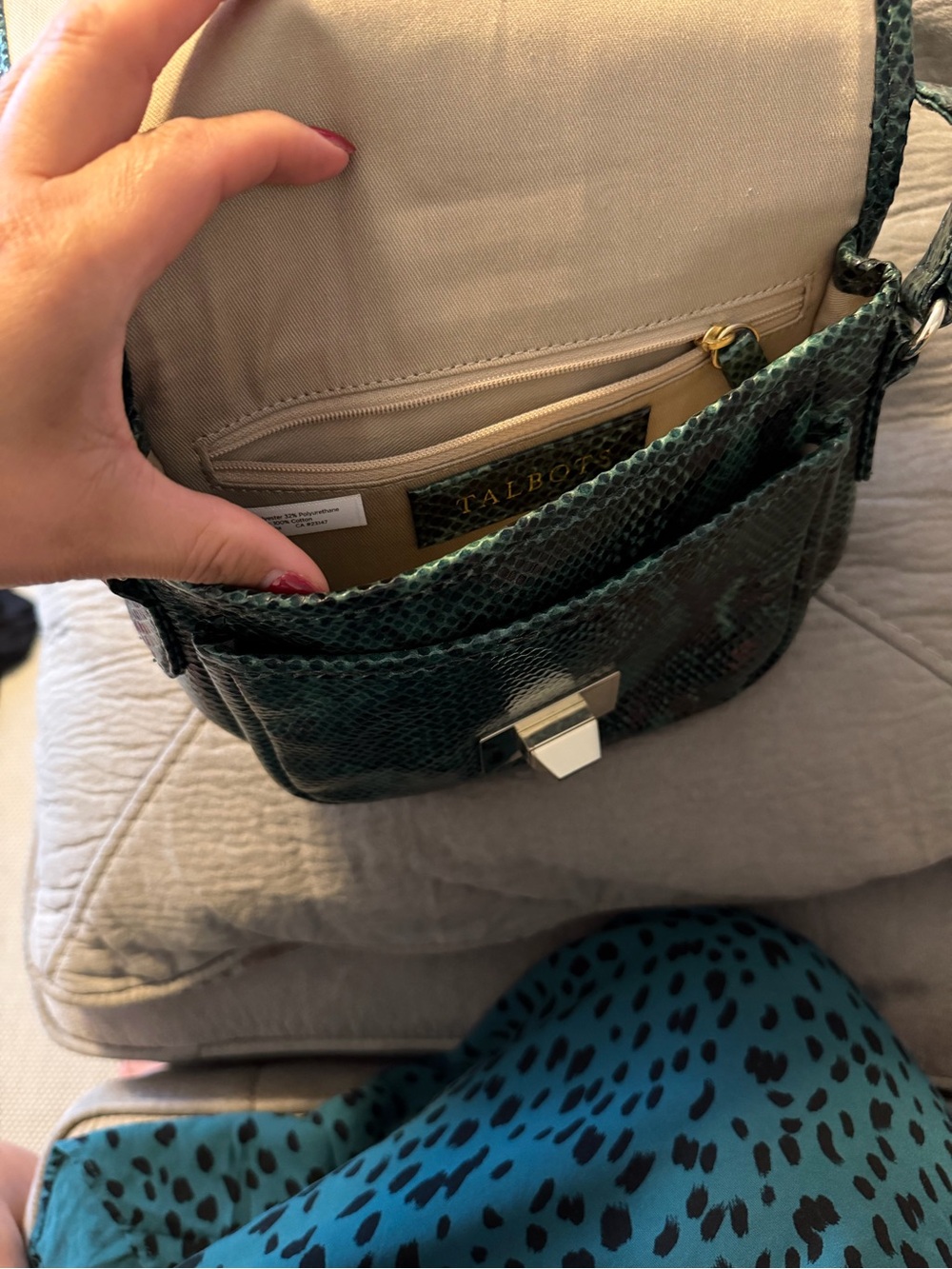 Talbots Green Snake-Texture Crossbody Bag with Gold Turn-Lock - Picture 3 of 3